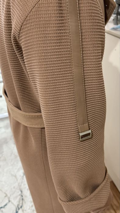 Продам пальто в хорошем состоянии.