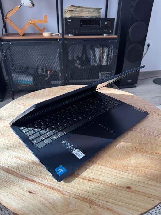 Laptop Lenovo Idea Pad 1L