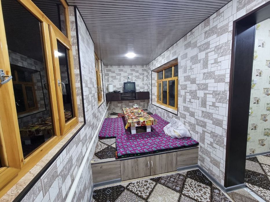 4 xonalik dom sotiladi