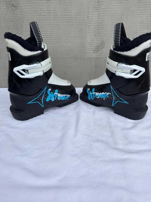 Clapari ski schi copii Atomic  marime Eur:25 Mondo:15