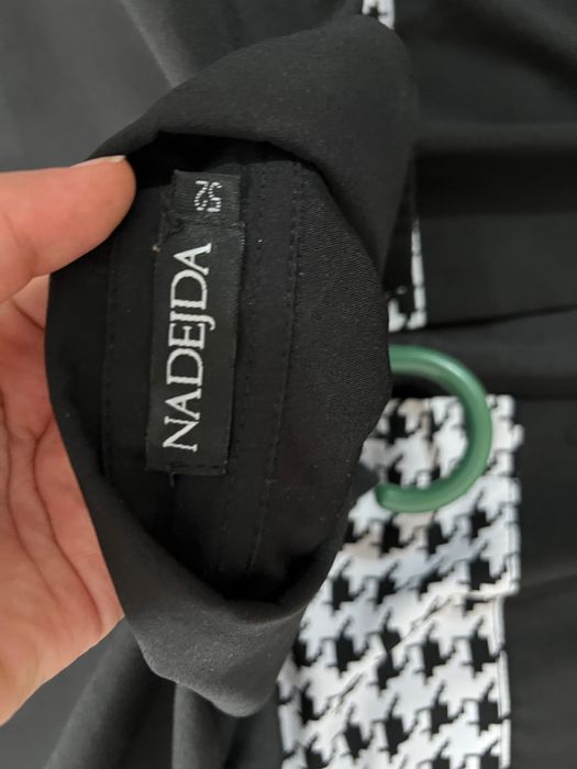 Продается черная рубашка