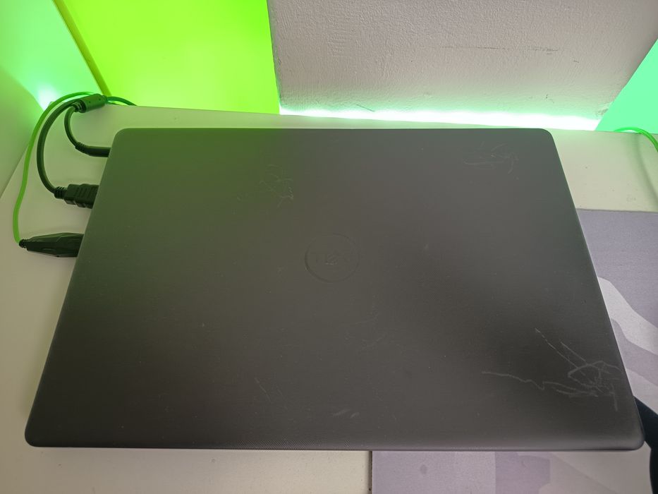 Laptop Dell Vostro 3500