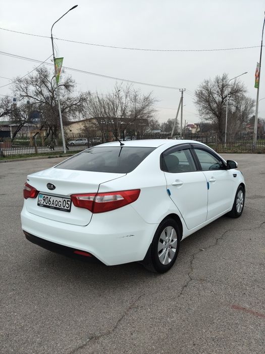 Киа Рио продам .