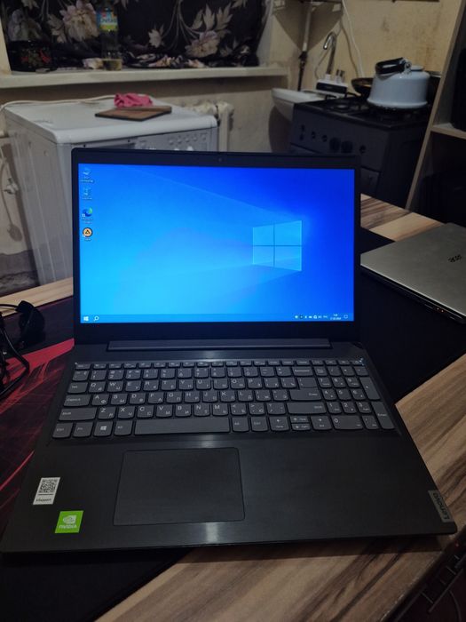 Ноутбук Леново Core i3-8145 Ssd 128Gb/16