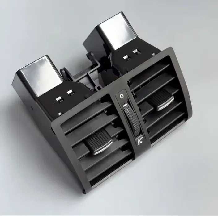 Централен въздуховод за климатик VW Touran / Caddy