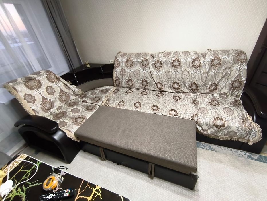 Продам диван, самовывоз