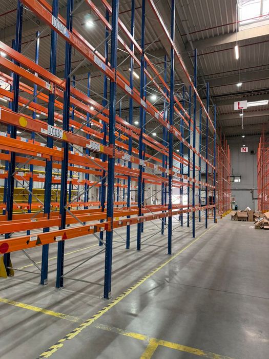 Rafturi metailice pentru paletii