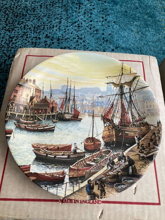 Колекционерски порцеланови чинии