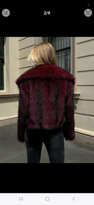 Haina de blana noua cu eticheta,  mărimea Xs, dar merge și la S-M