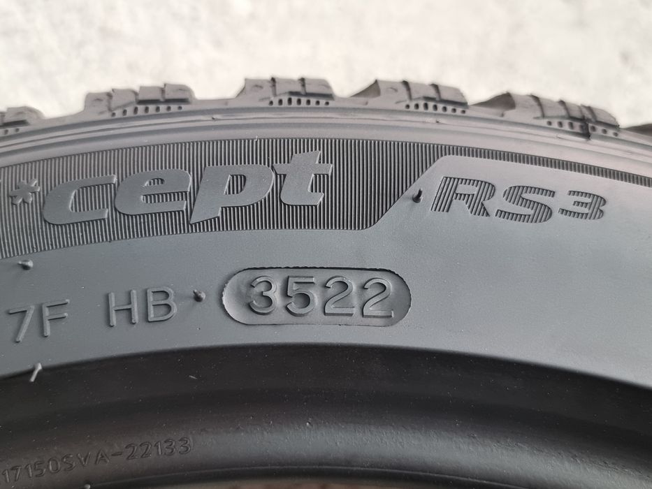 "Dot 22" 225/45/17 Hankook 4Броя: 380лв 6.5мм