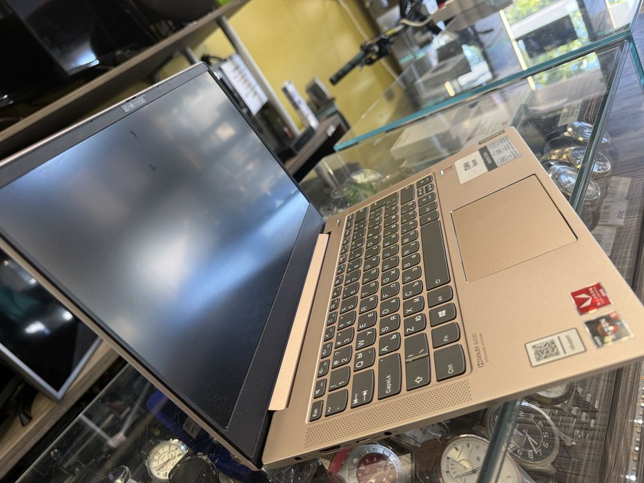 Лаптоп Lenovo IdeaPad S540 - 14API Ryzen 5