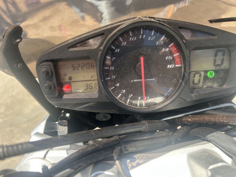 Suzuki GSR600 /2006