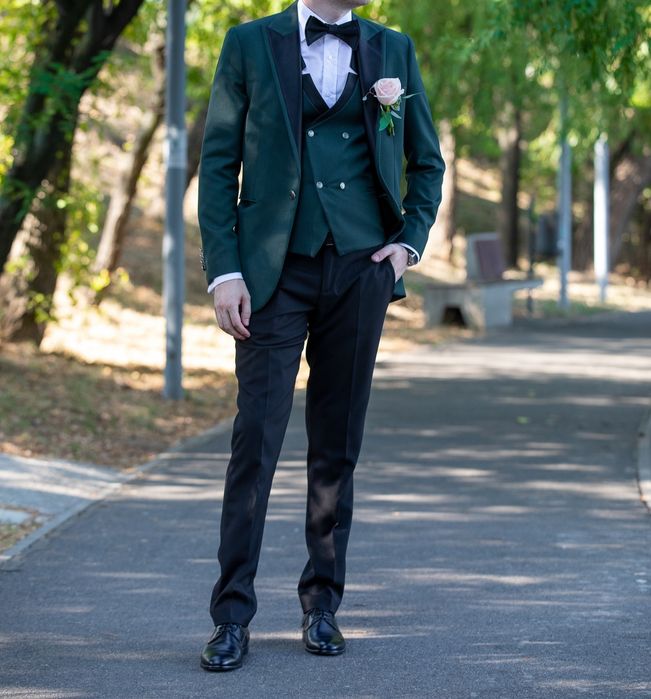 Vand costum ginere verde