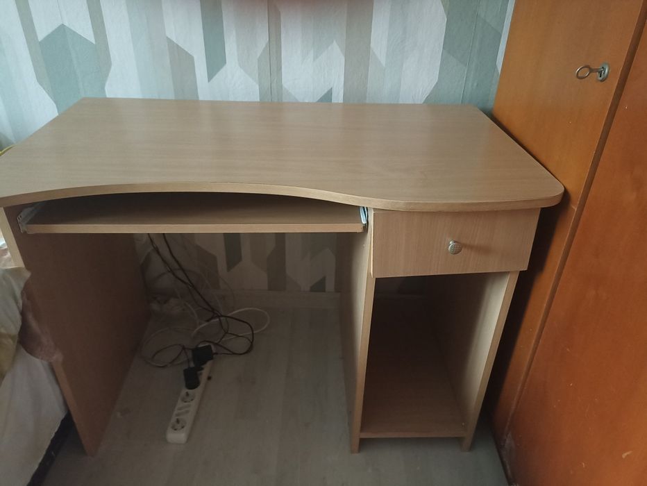 Бюро за компютър