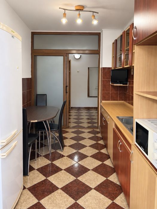 3 CAMERE ULTRACENTRAL PITEȘTI | 74 mp + terasă 60mp | 2 băi | direct proprietar