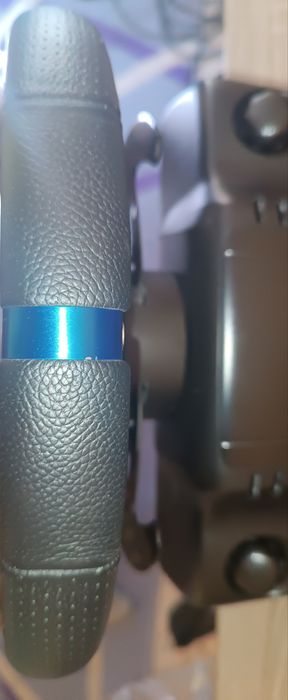 Logitech G923 Волан с Подобрени Педали