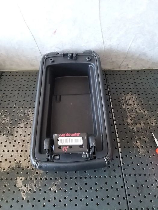 Capac cotiera jeep grand cherokee 4 wk wk2 x85007600bl
