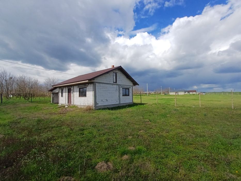 Casă cu vedere la Lacul Histria – teren 1000 mp