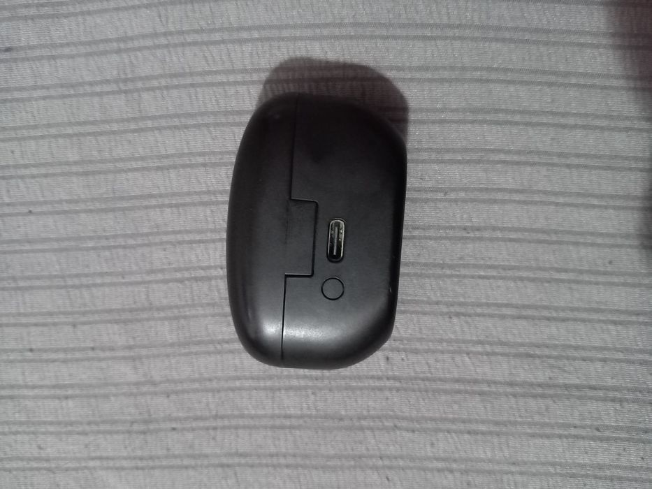 Продам наушники SONY