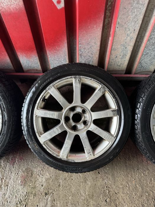 Anvelope de iarna + jante aliaj, dimensiune 225/45/R17 VW Golf