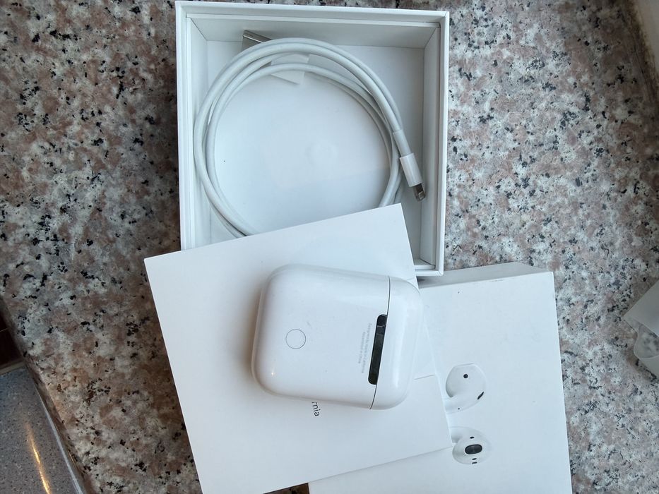 Airpods оригинал