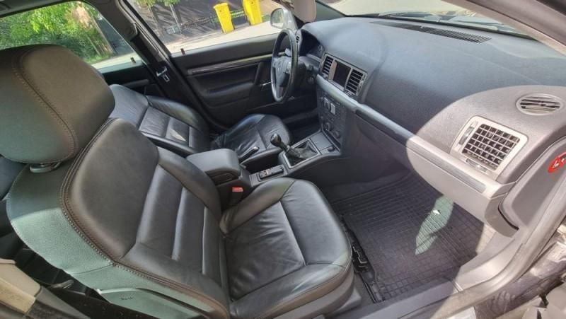 Dezmembrez Opel 1.9 cdti scaune piele incalzire navi Opel Signum facel