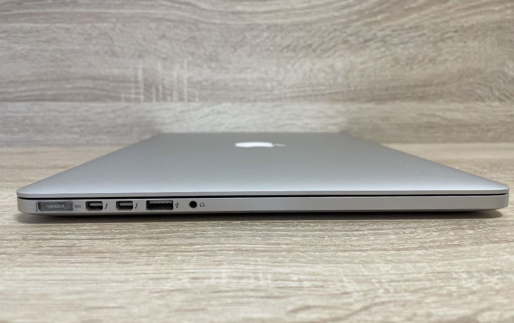 Vand MacBook Pro de 15,6 “ inch mid 2015