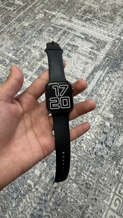 Продам Apple watch 4 series