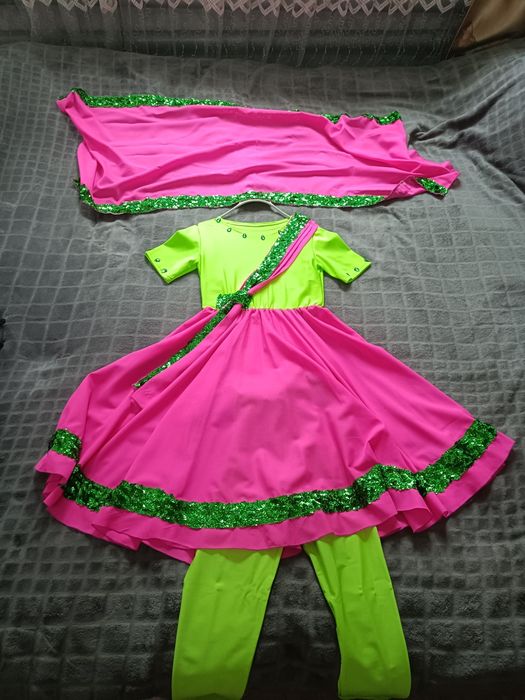 Продам индийский костюм