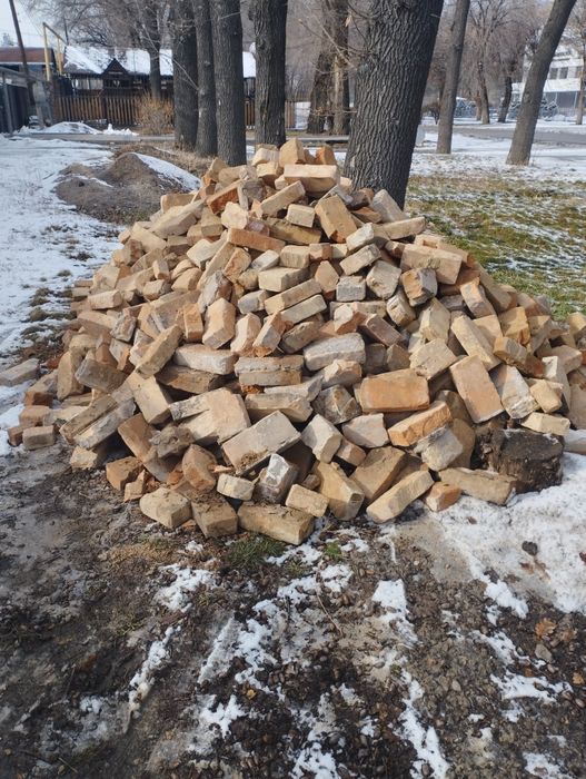 Продам красный кирпич б.у