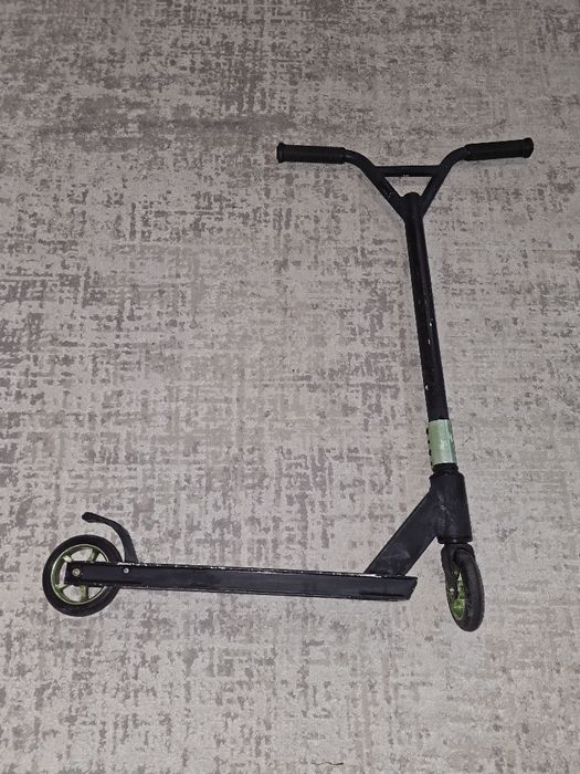 Продам самокат трюковой