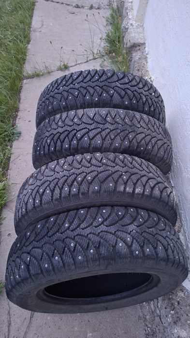 Зимние шины 175/65/14
