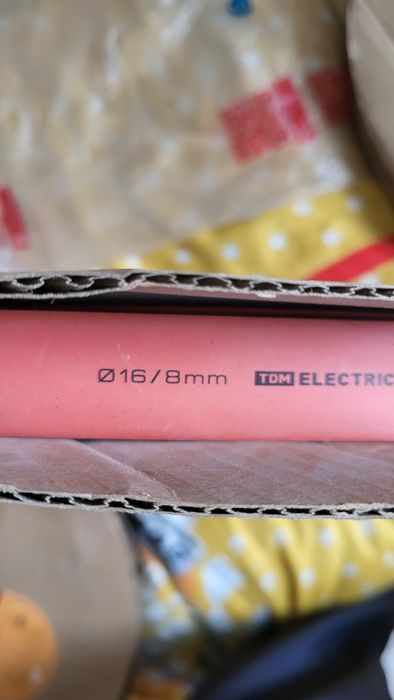 Термоусадочная трубка  для соединения кабеля