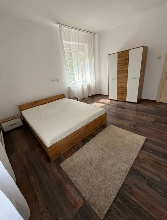 Închiriez apartament disponibil de la 1 octombrie