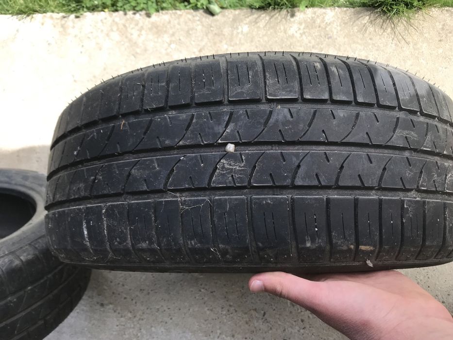 Vând Cauciucuri Firestone de vară 195/55/R15