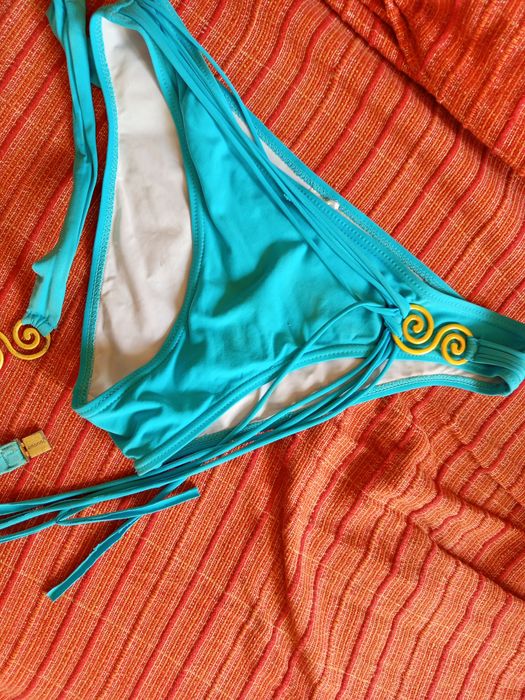 Продам купальник