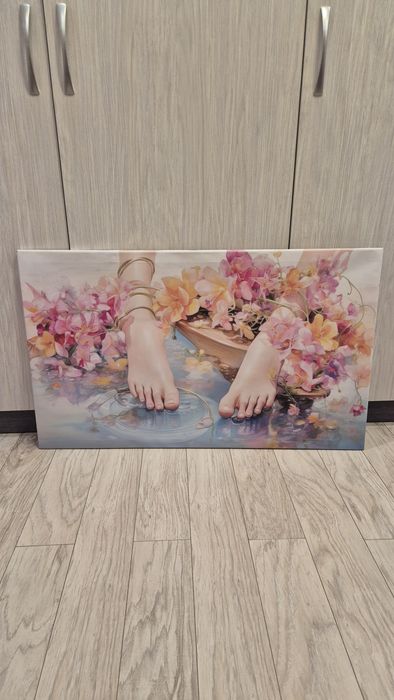 Картина педикюр стопы в салон красоты