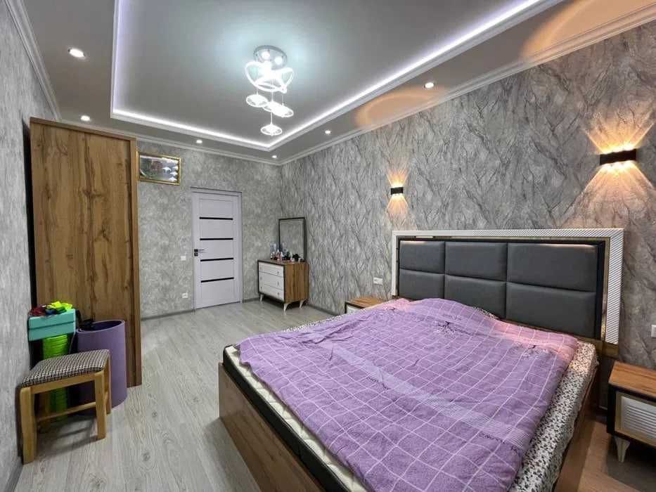 (021) Сдам 2-ком/4/7. На Ойбеке. Ор-р Метро