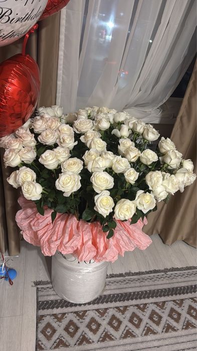 Цветы розы срочно 101 штук