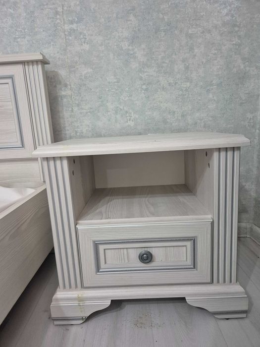 Гарнитур спальный