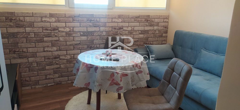 Дава се под наем Едностаен апартамент в Варна, Център - 17 кв.м за 239.19 € - Снимка #1