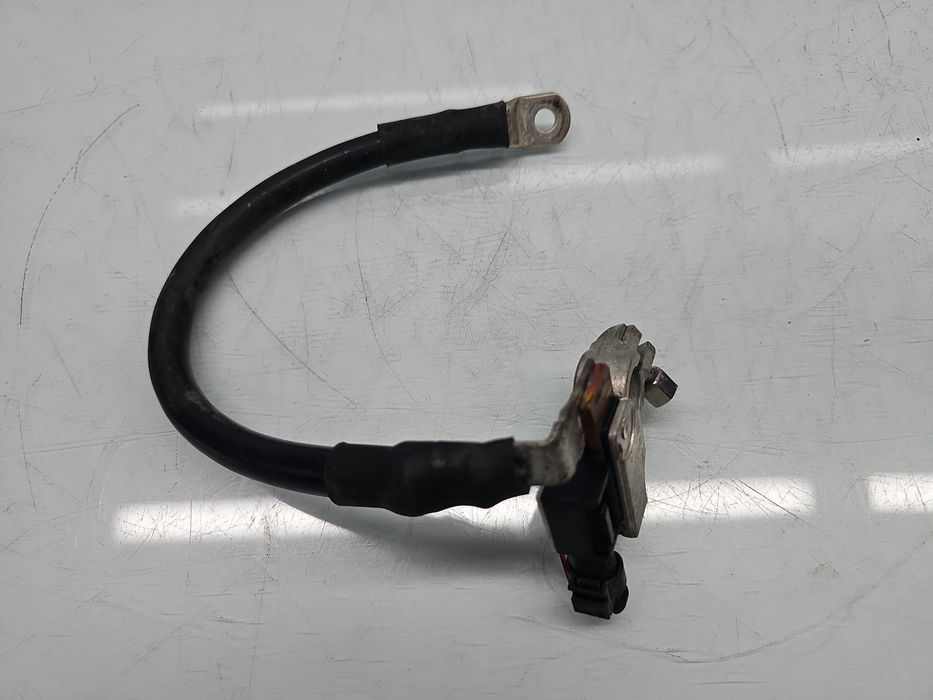 Borna baterie (-) AUDI A4 (8K2, B8) [Fabr 2008-2015] 8T0915181