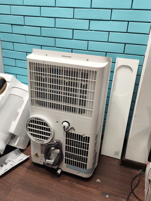 Bosch Cool 2000 мобилен климатик - 3 режима Охлаждане до 35 m² 88 m³