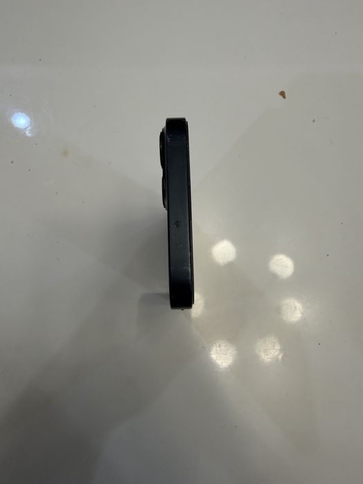 Iphone 13 MIDNIGHT със НОВА оригинална батерия