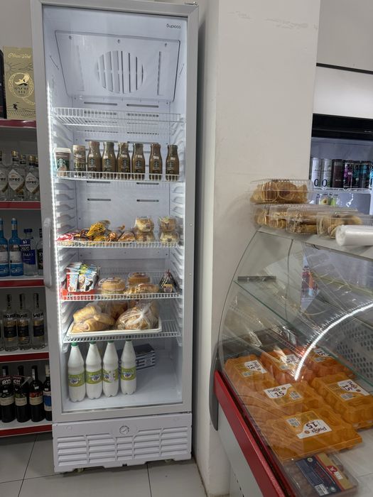 Холодильники витринные