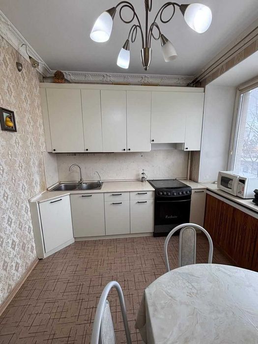 продам 3 комнатную квартиру