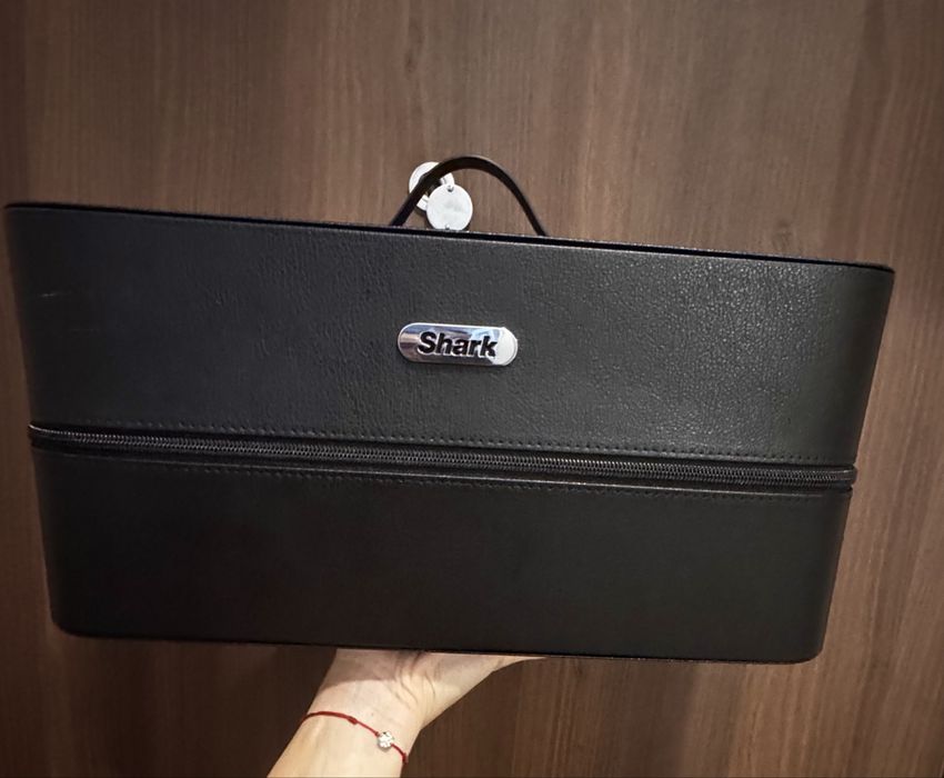 Маша - сешоар SHARK FlexStyle