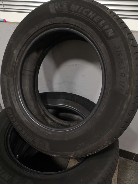 4бр 215/65/17 MICHELIN 6,5мм грайфер дот:21г +++