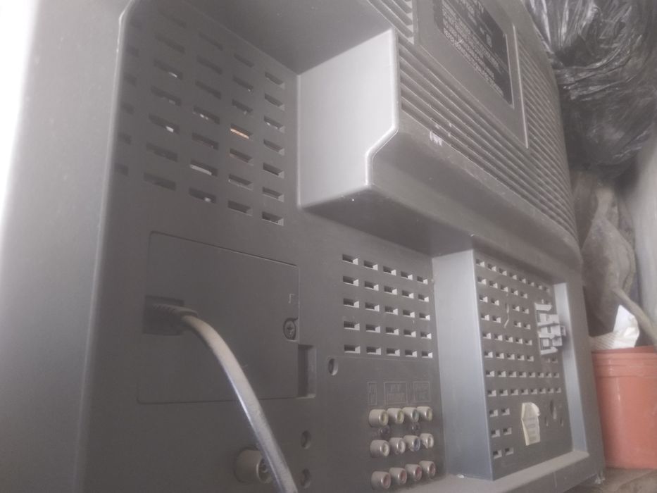 Zudlik bilan Panasonik televizor arginal