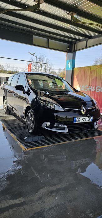 Renault Grand Scenic, an 2014, motor 1.5, 7 locuri.
